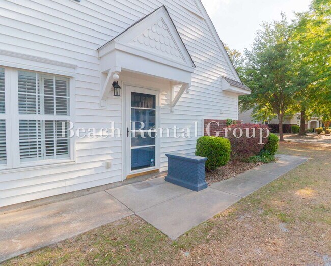 Foto del edificio - End Unit Townhome in Carolina Forest