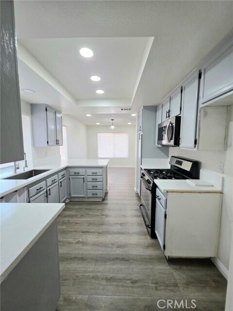 Building Photo - 13568 Live Oak St