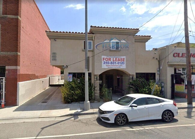 Foto del edificio - 1020-1024 S. Gaffey Street