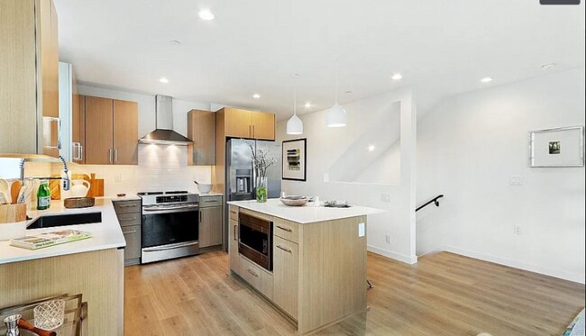 Foto del edificio - 2433 S Plum St