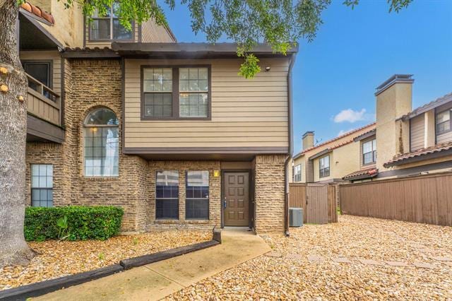 Foto principal - 5757 E University Blvd