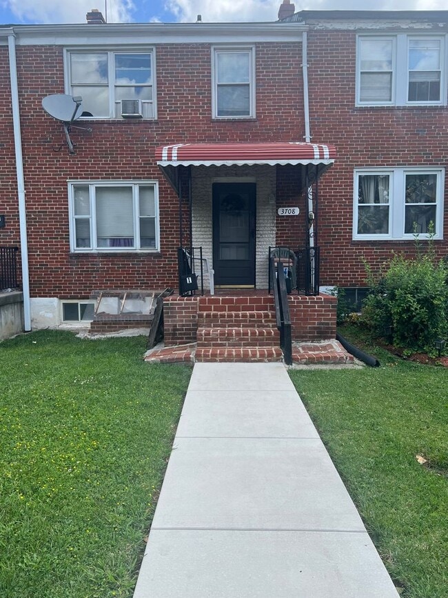 Building Photo - 3708 Erdman Ave