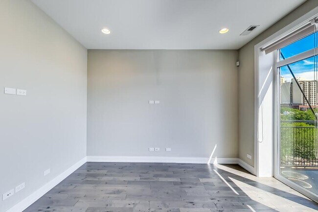 Foto del edificio - 1 bedroom in Chicago IL 60610