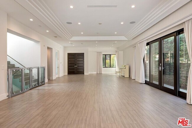 Foto del edificio - 312 S Palm Dr