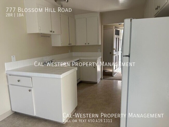 Foto del edificio - 777 Blossom Hill Rd