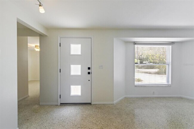 Foto del edificio - 503 W Chelsea St