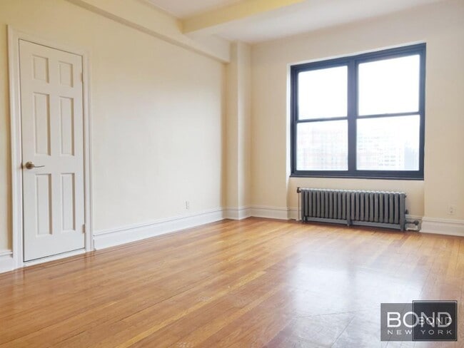 Building Photo - 166 Second Avenue
