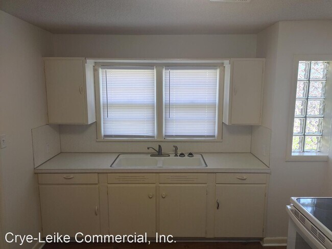 Building Photo - 3 br, 1 bath House - 304 Hammond Dr.