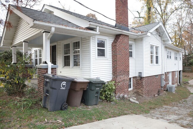 Foto del edificio - 2008 Walker Ave