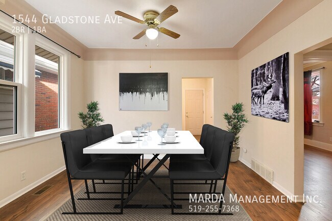 Photo du bâtiment - CHARMING 2-BEDROOM/1-BATH HOME WITH GARAGE IN WALKERVILLE + UTILITIES