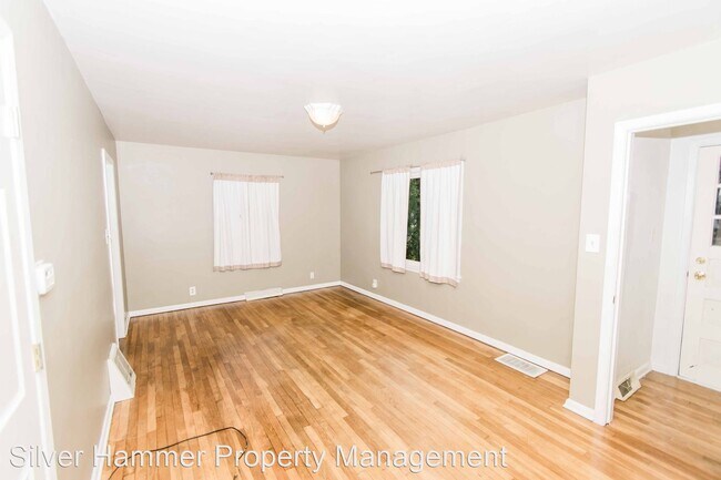 Foto del edificio - 2 br, 1 bath House - 407 S. Main Street