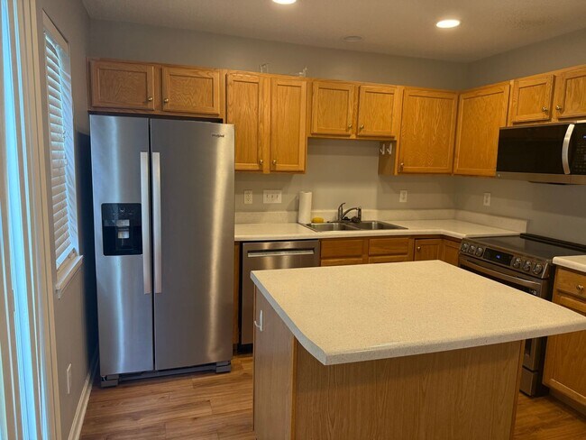Foto del edificio - Well Maintained 3 Bedroom Townhome - Neigh...