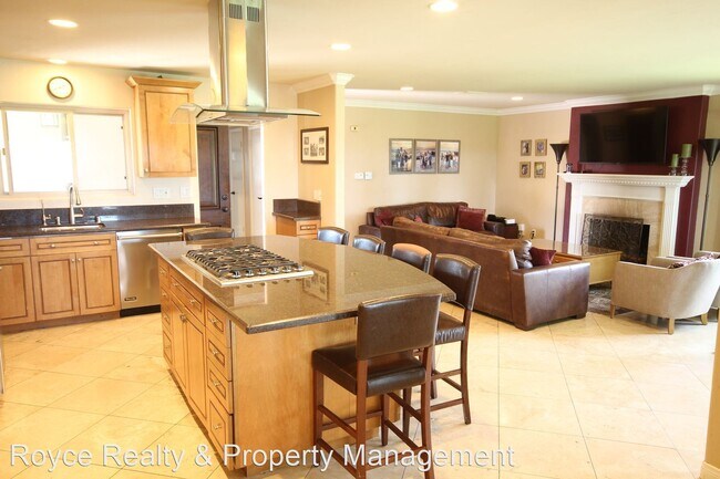 Building Photo - 4 br, 3 bath House - 3247 Carnegie Way