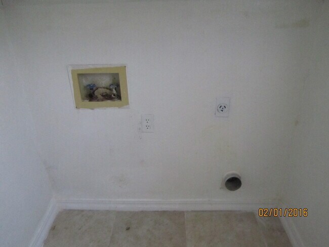 Foto del edificio - 2720 SW 74th St