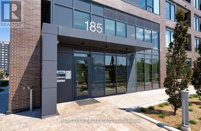 Building Photo - 185-185 Deerfield Rd