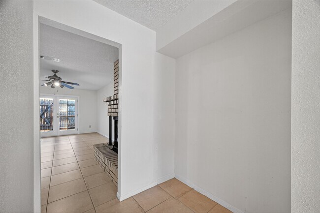 Foto del edificio - 14381 Still Meadow Dr