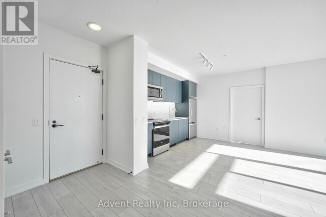 Photo du bâtiment - 1606 Charles St