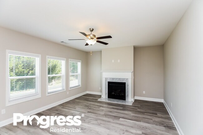 Building Photo - 327 Camellia Way