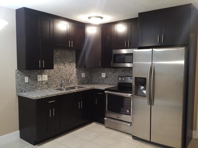 Foto del edificio - 3071 SW 27th Ave