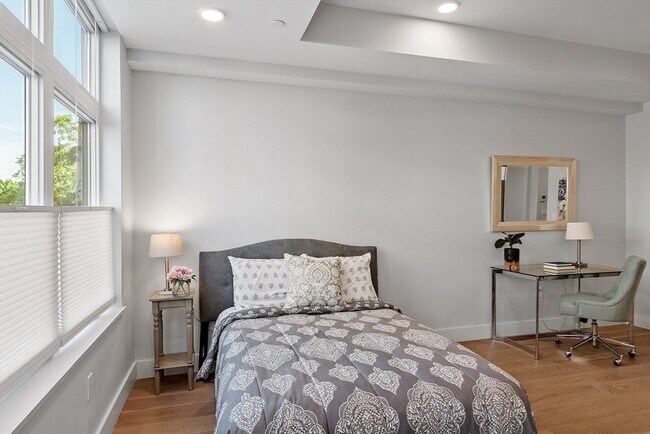 Foto del edificio - 124 Highland Ave