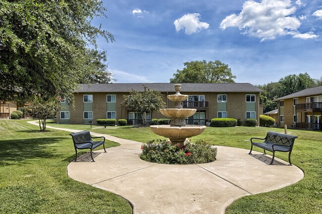 Building Photo - Fountains of Edenwood