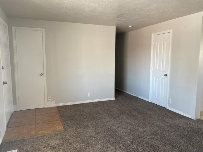 Building Photo - 3790 S 575 W
