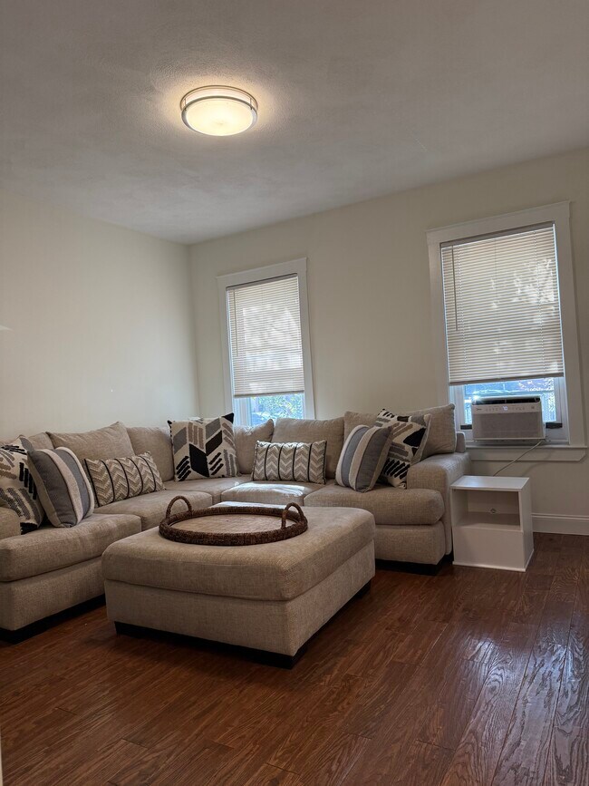 Foto del edificio - 229 Charles St