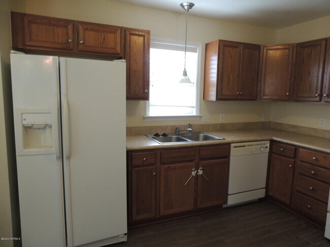 Foto del edificio - 3100 Drew Ave