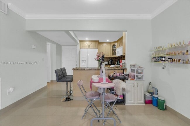 Foto del edificio - 17101 NW 57th Ave