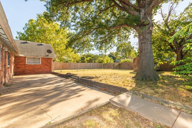 Foto del edificio - Coming Soon! Remodeled Tulsa Gem!!