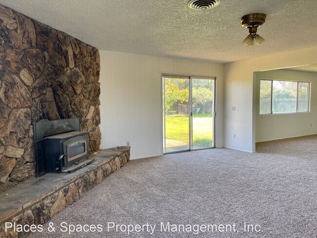 Building Photo - 4 br, 2 bath House - 3469 Alta Mesa Drive