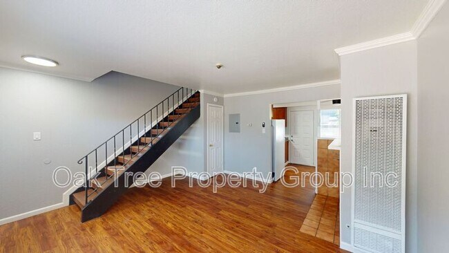 Building Photo - 625 F St