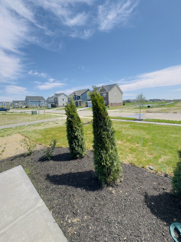 Foto del edificio - 7353 Broadview Ln
