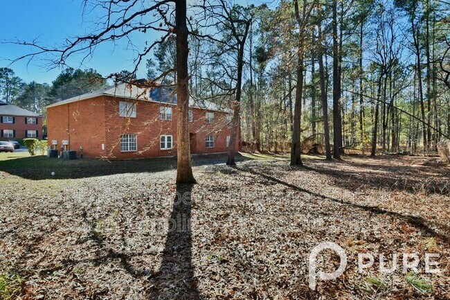 Foto del edificio - 1011 Beatty Rd