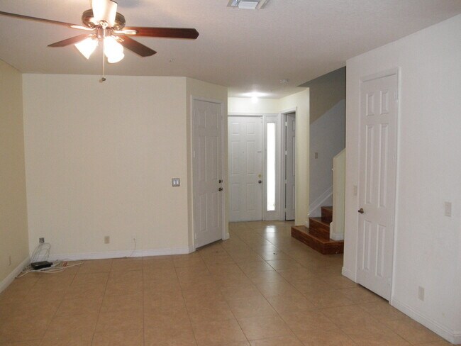 Foto del edificio - Coventry Townhomes