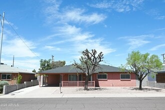 Building Photo - 3626 N 80th Pl