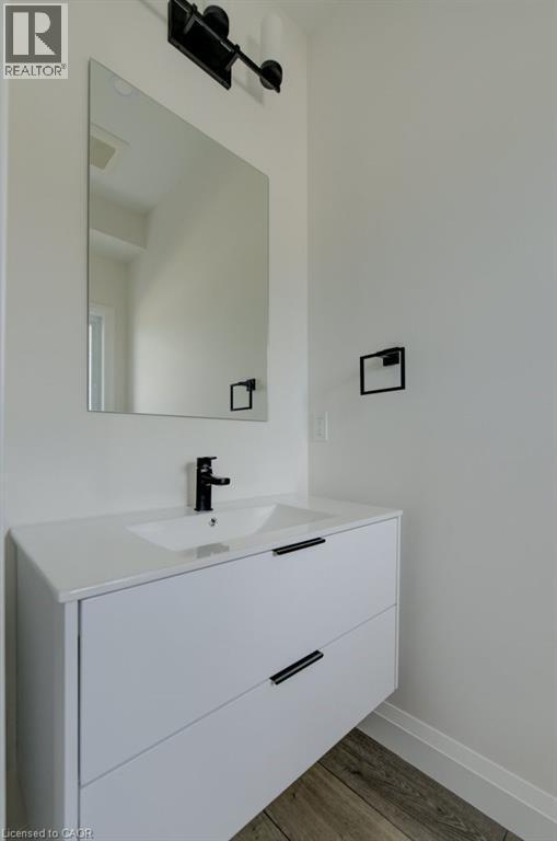 Building Photo - 573 Guelph St