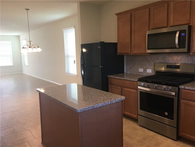 Foto del edificio - 525 Coffee Berry Dr