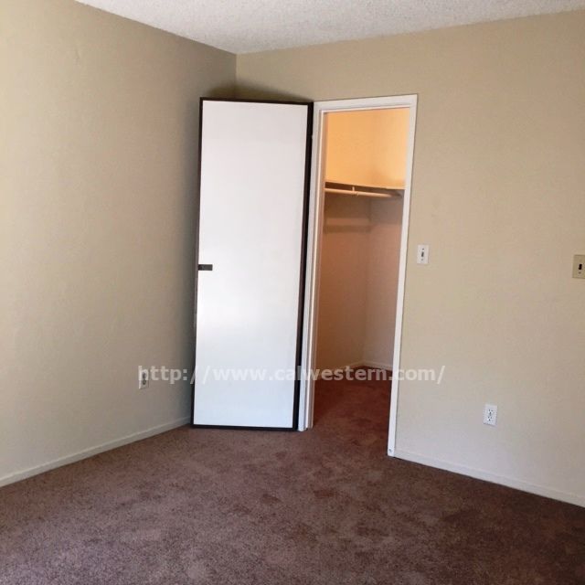 Building Photo - 288 Tradewinds Dr