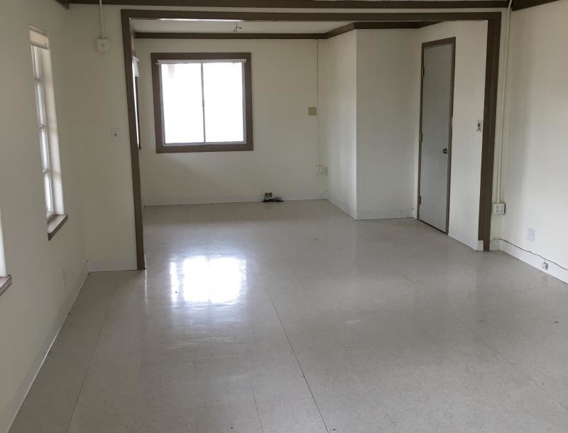 Foto del edificio - 10302 W 1st Street STE 2