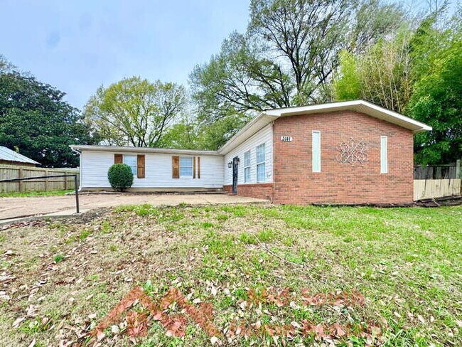 Photo - 3141 Arrendale St House