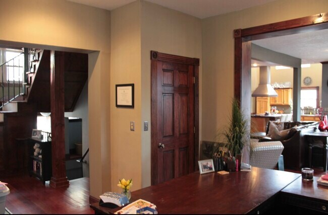 Foto del edificio - 3027 McGee St