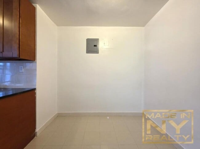 Building Photo - 1 bedroom in FOREST HILLS NY 11375