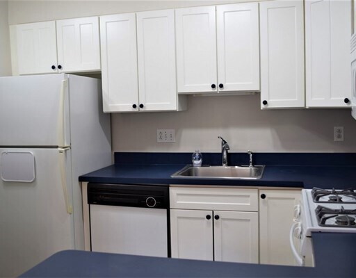 Building Photo - 9 Concord Greene