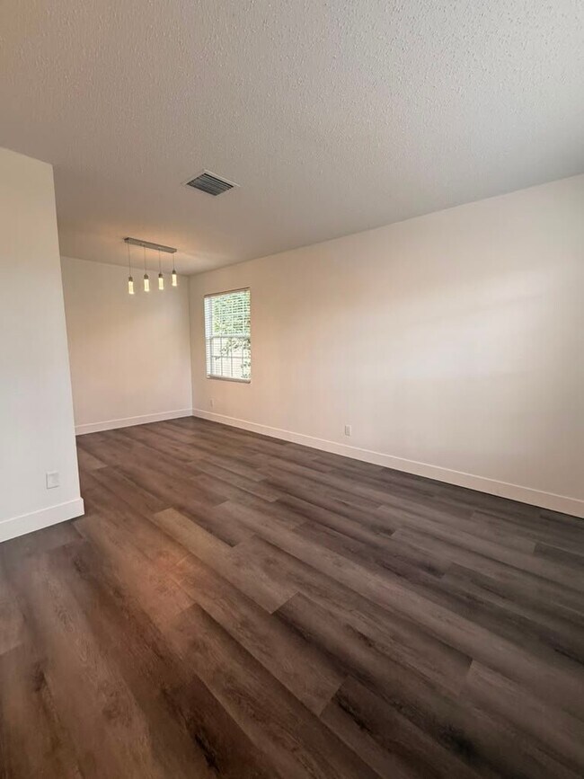 Foto del edificio - 10718 Northridge Ct
