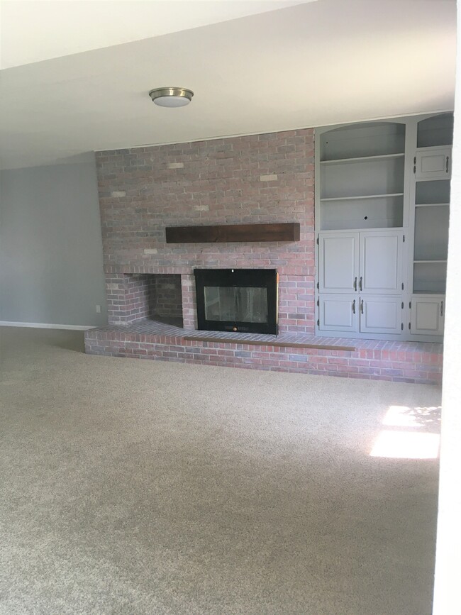 Living room - 1720 Boswell Dr