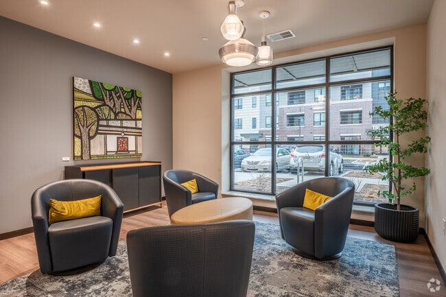 Lobby Photo - Rise-Madison