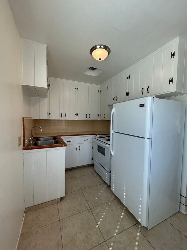 Foto del edificio - 1 Bed, 1 Bath in Central SD! Water/Trash I...