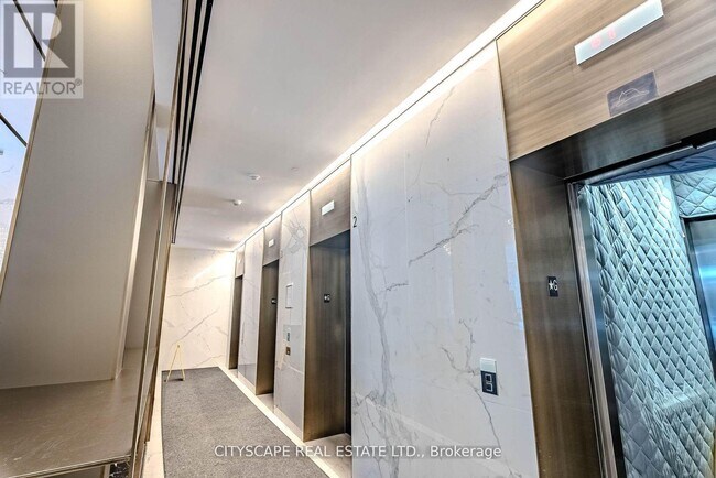 Building Photo - 77 Shuter St