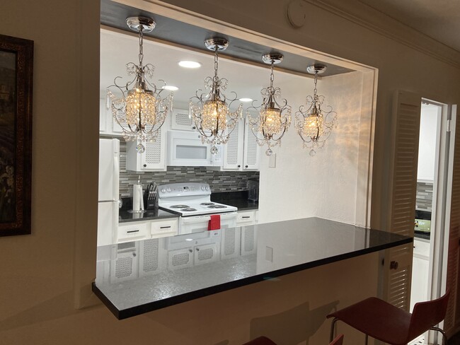 Kitchen - 740 Weston Rd